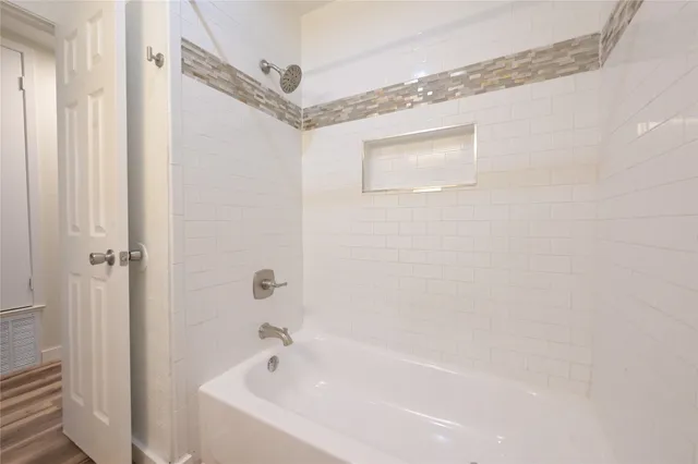 $1,495 | 1200 Matthews Lane, Unit A, Austin, TX 78745