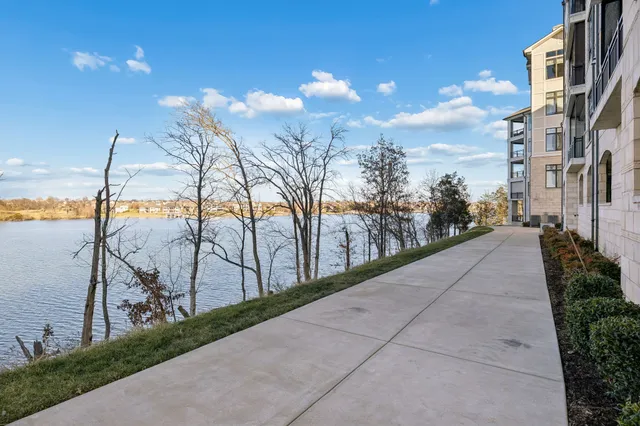 $1,500,000 | 1024 Club View Drive, Unit D202, Gallatin, TN 37066