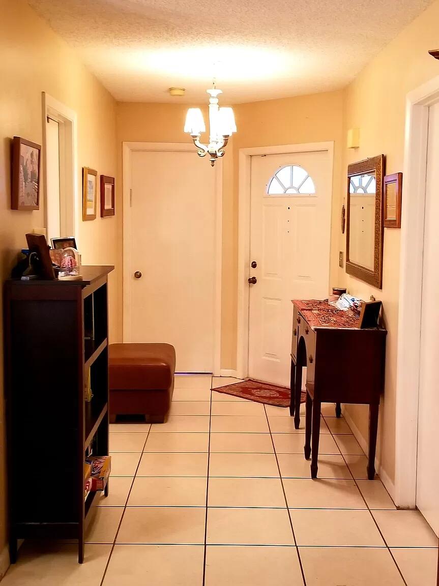 9715 Sunny Isle Circle Boca Raton, FL 33428 - Photo 2 of 15 2