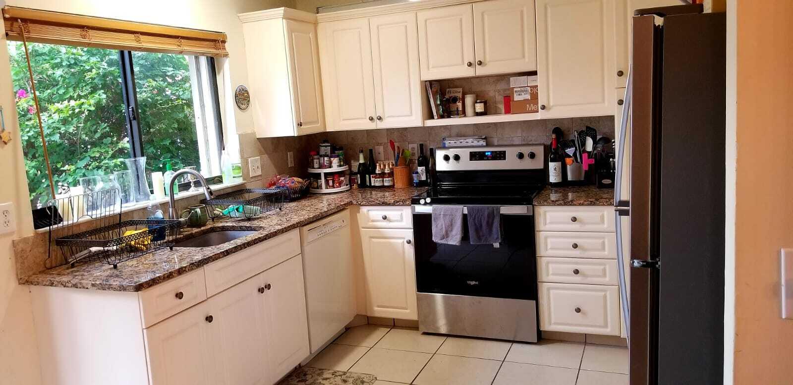 9715 Sunny Isle Circle Boca Raton, FL 33428 - Photo 3 of 15 F555DE94-BC81-4B90-9822-3833D392E92E