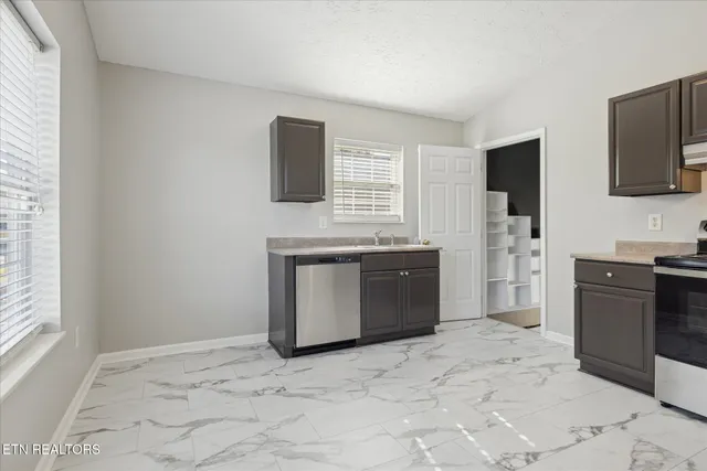 $345,000 | 1528 Patricia Holt Drive, Sevierville, TN 37862