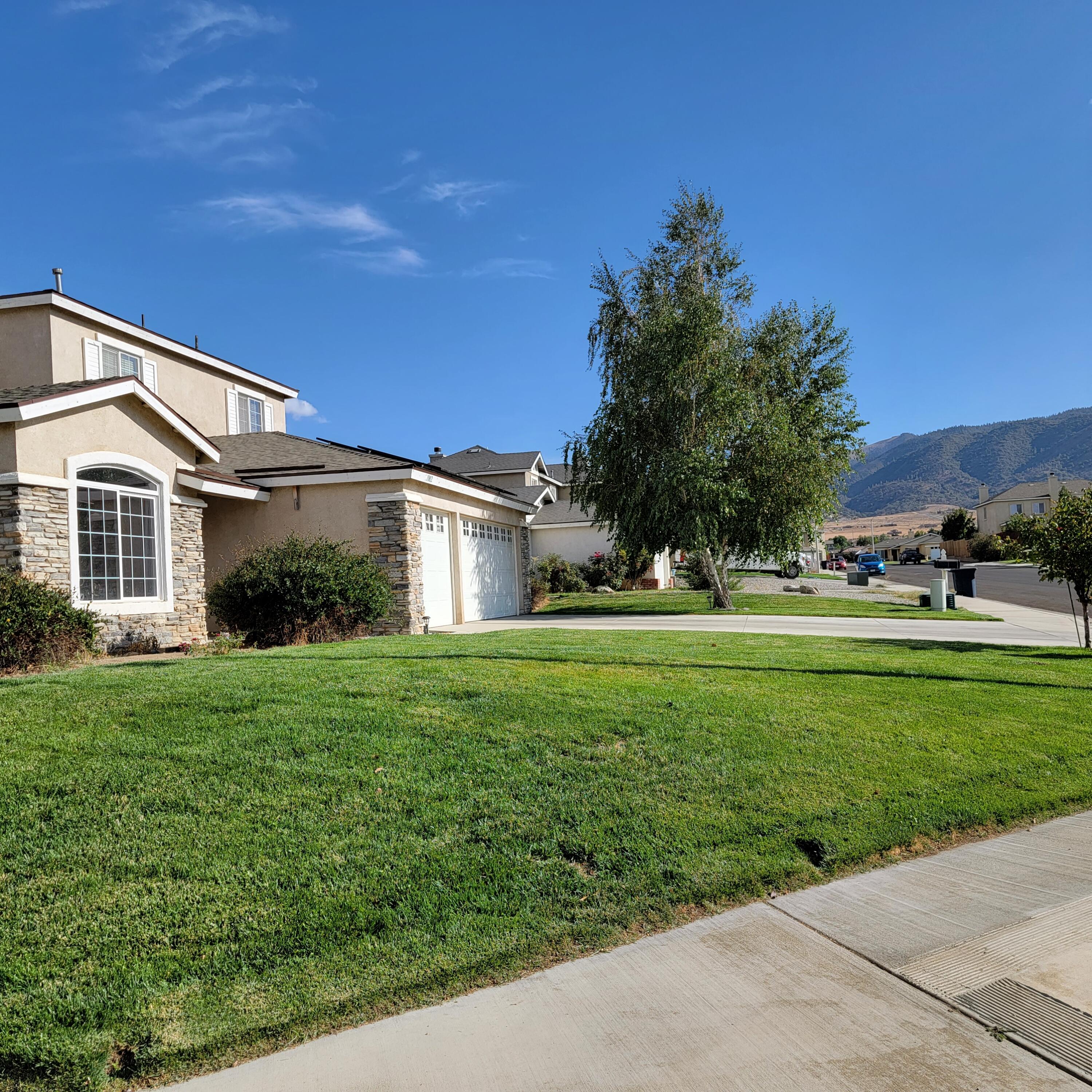 1002 Clearview Street Tehachapi, CA 93561 - Photo 4 of 51 20210909_163410