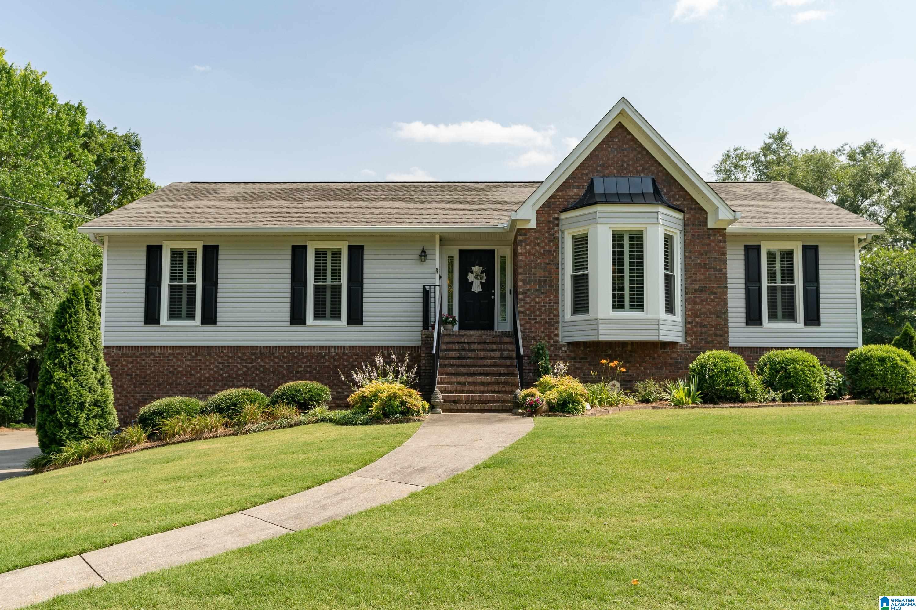 853 Ridgecrest Drive Gardendale, AL 35071 - Photo 1 of 34