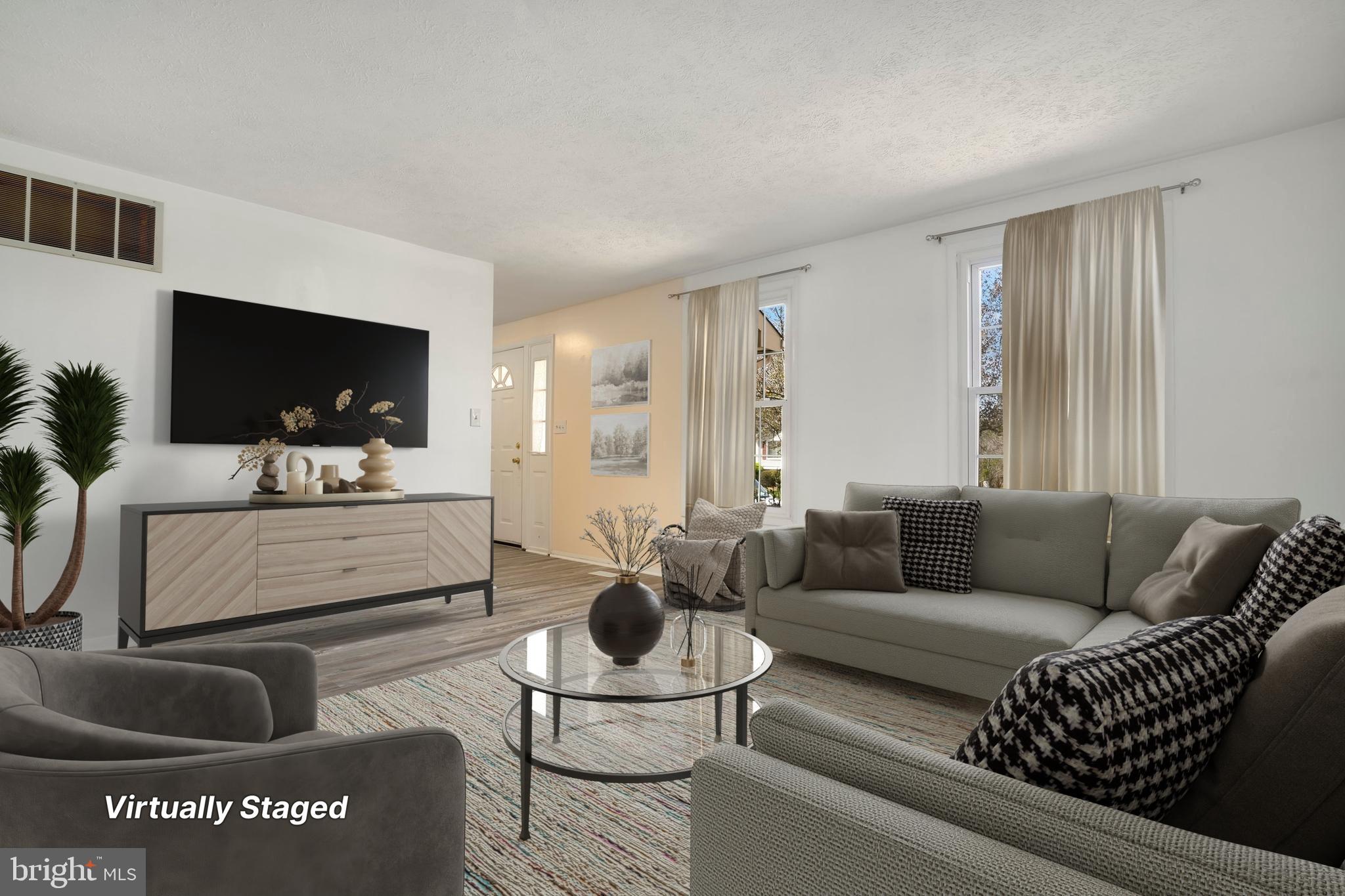 3813 Beech Down Drive Chantilly, VA 20151 - Photo 2 of 46