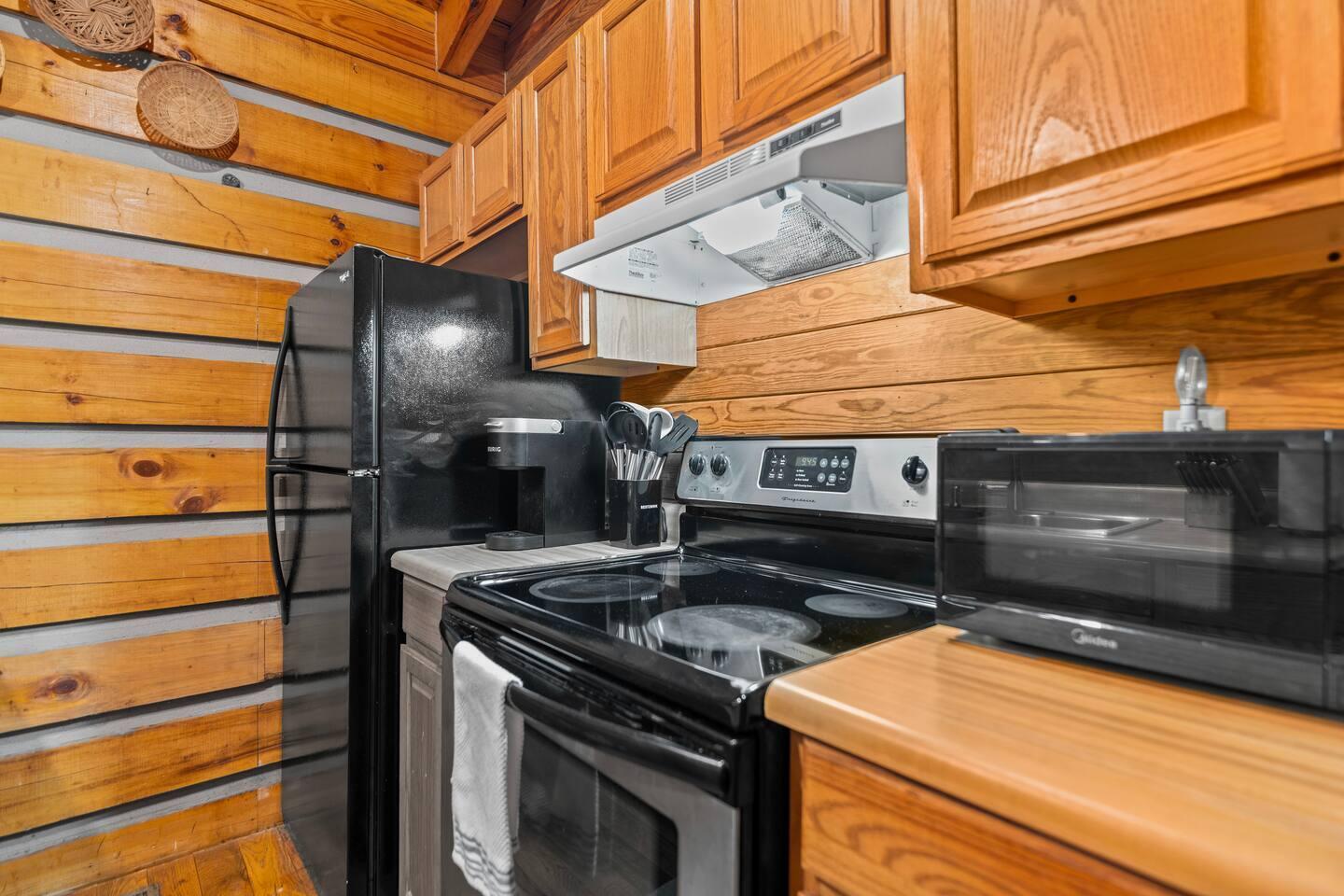 646 Right Fork Fixer Road Zoe, KY 41397 - Photo 11 of 33 kitchen3