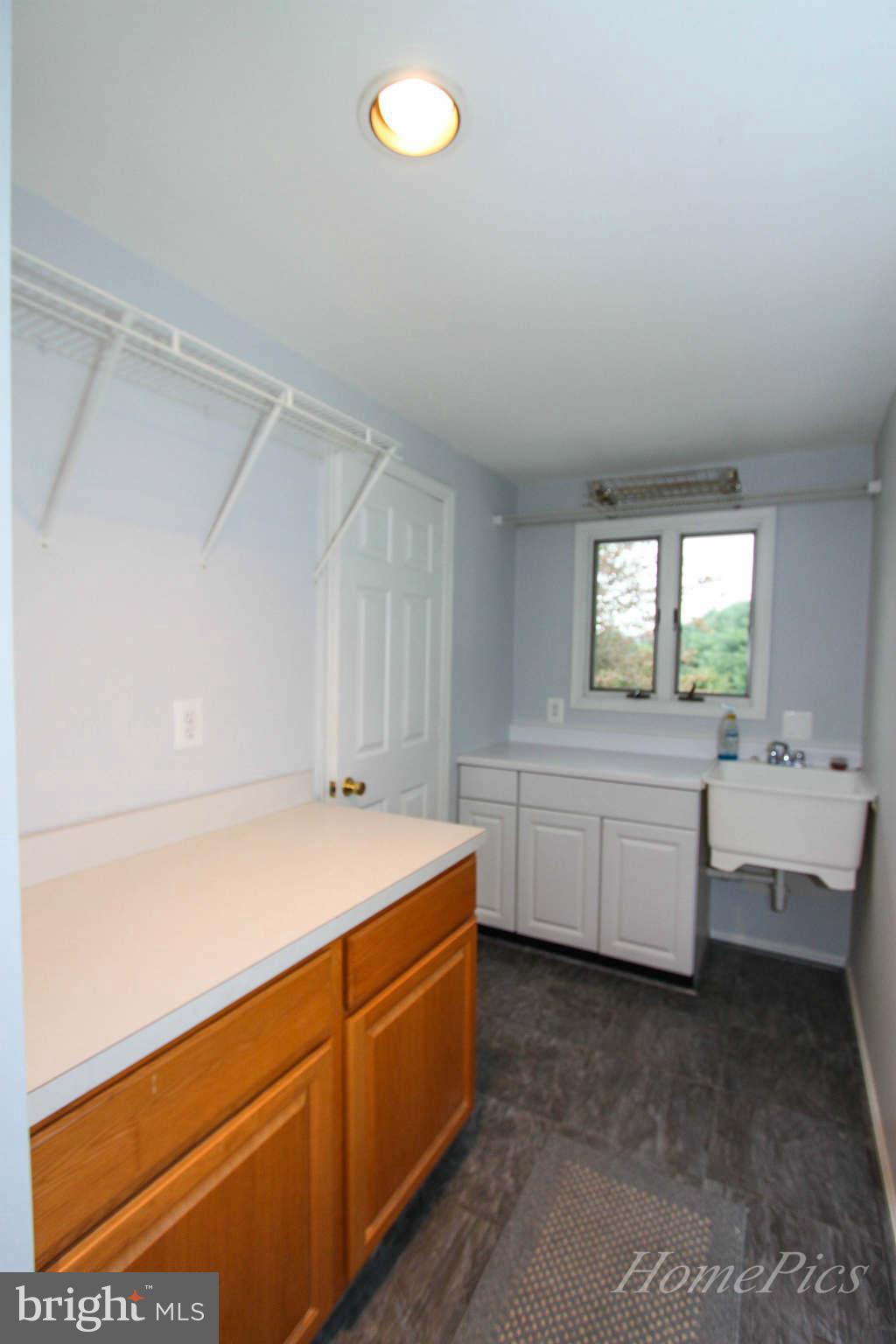 7510 Damascus Road Gaithersburg, MD 20882 - Photo 8 of 30 Bath