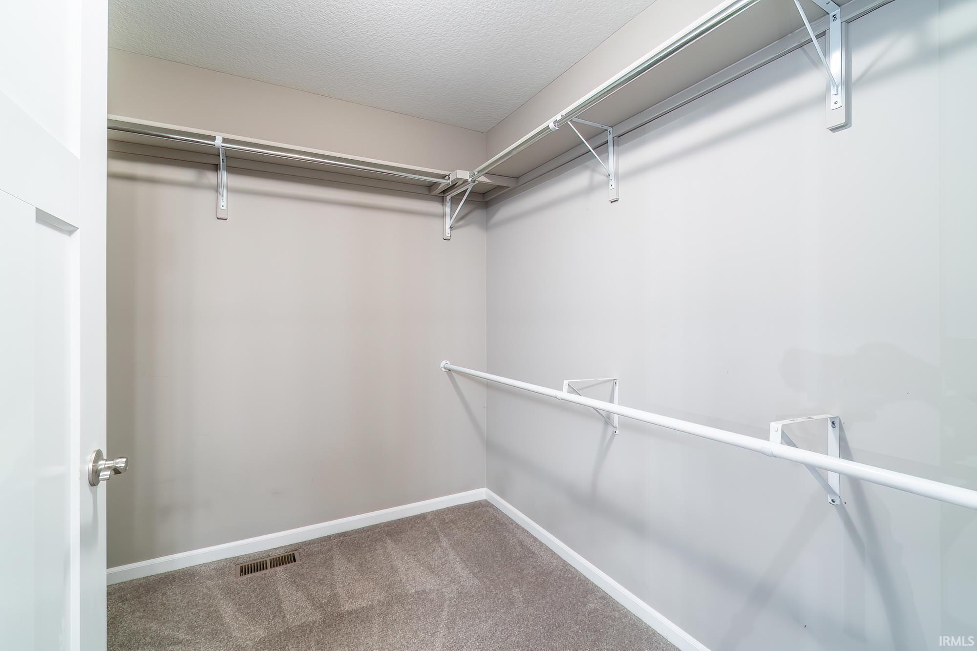 7526 Macbeth Passage Fort Wayne, IN 46818 - Photo 15 of 33