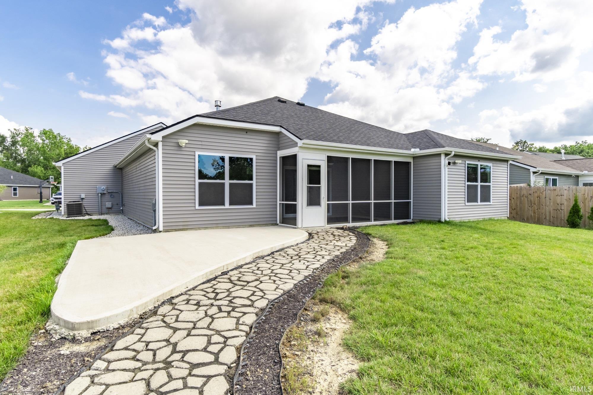 7526 Macbeth Passage Fort Wayne, IN 46818 - Photo 26 of 33