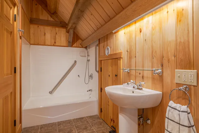 $735,000 | 30 Ridgewood Lane, Mount Desert, ME 04660