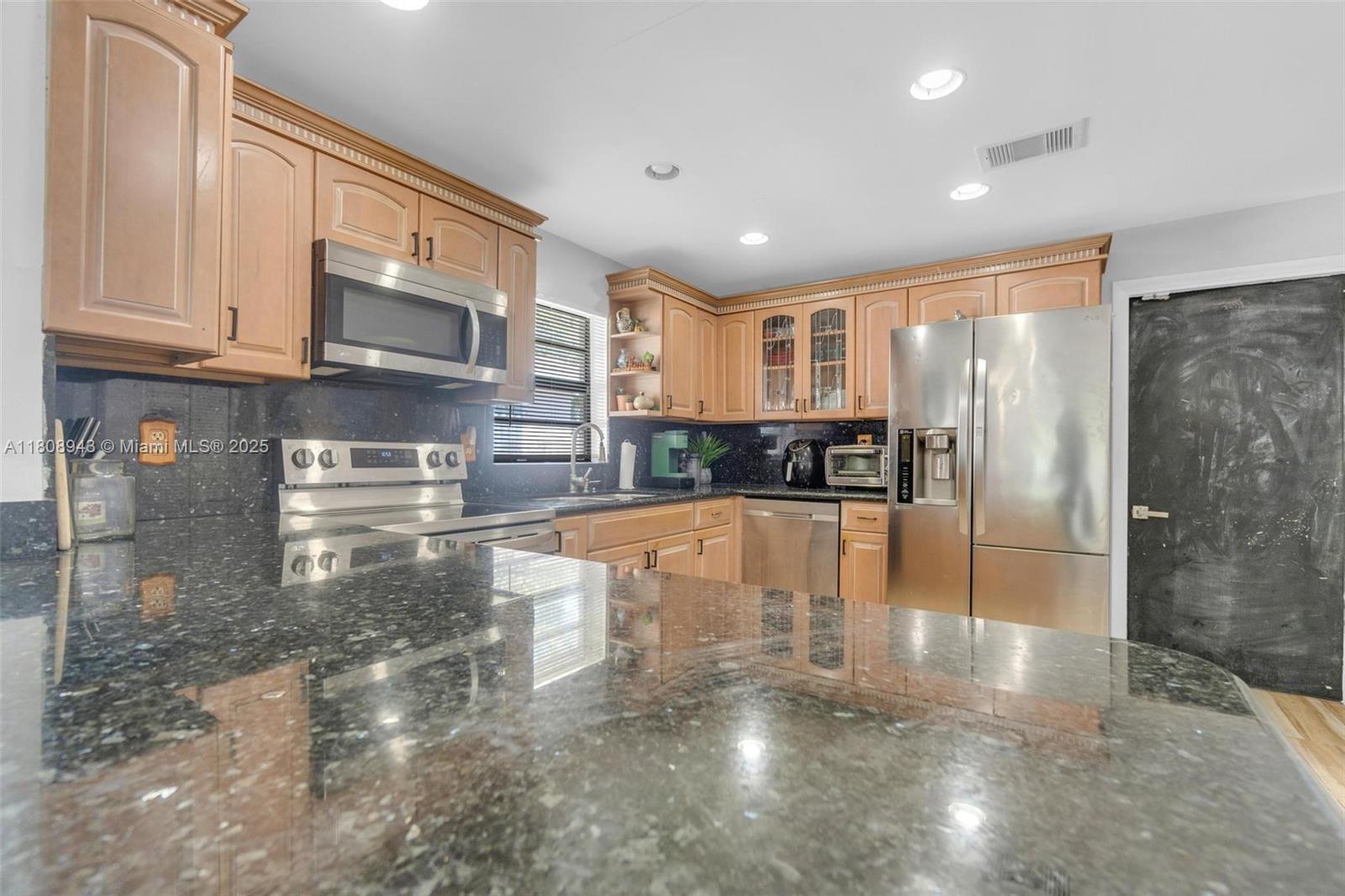 2412 Raleigh Street Hollywood, FL 33020 - Photo 15 of 38 Gallery Image 15