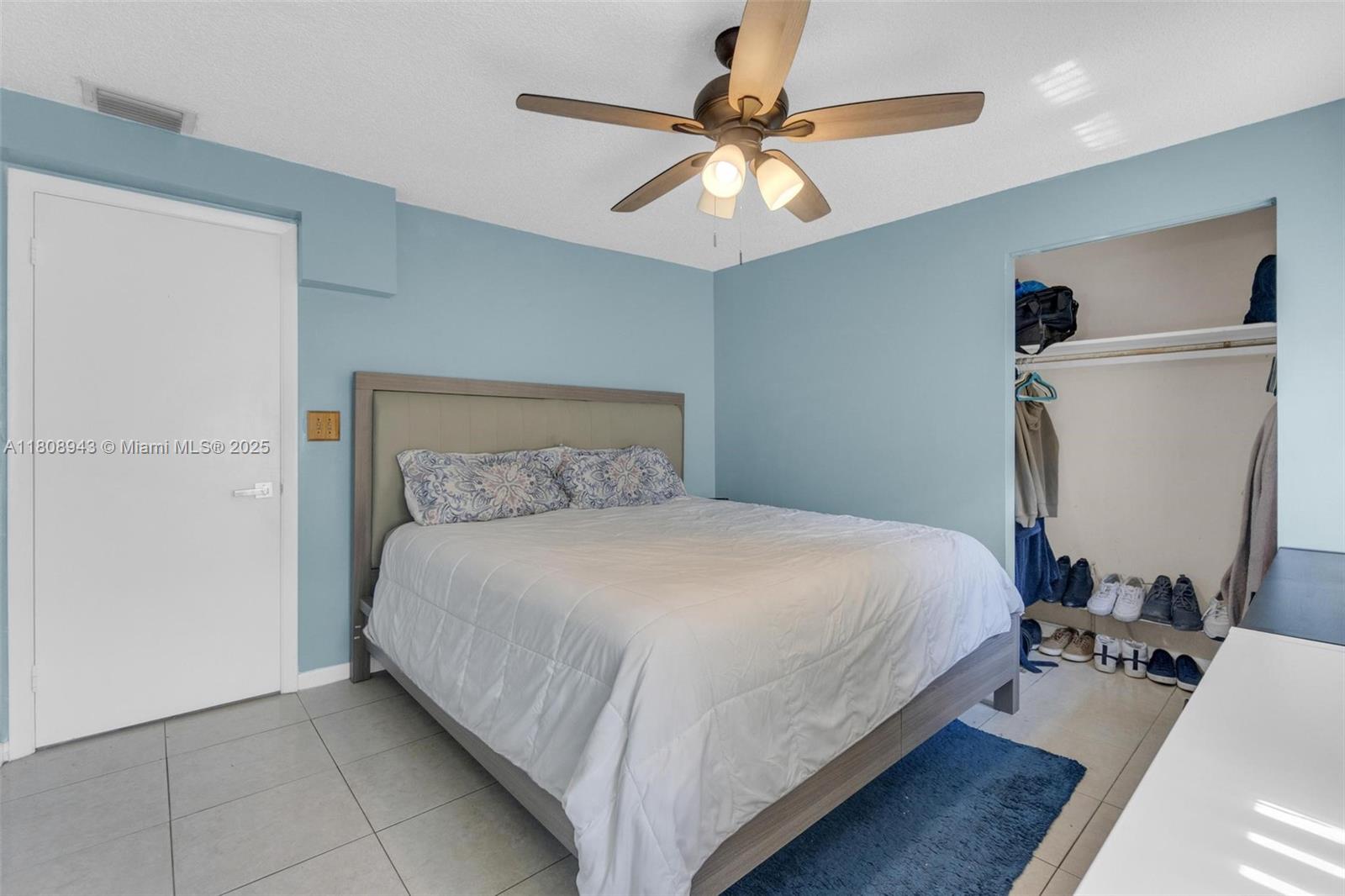 2412 Raleigh Street Hollywood, FL 33020 - Photo 17 of 38 Gallery Image 17