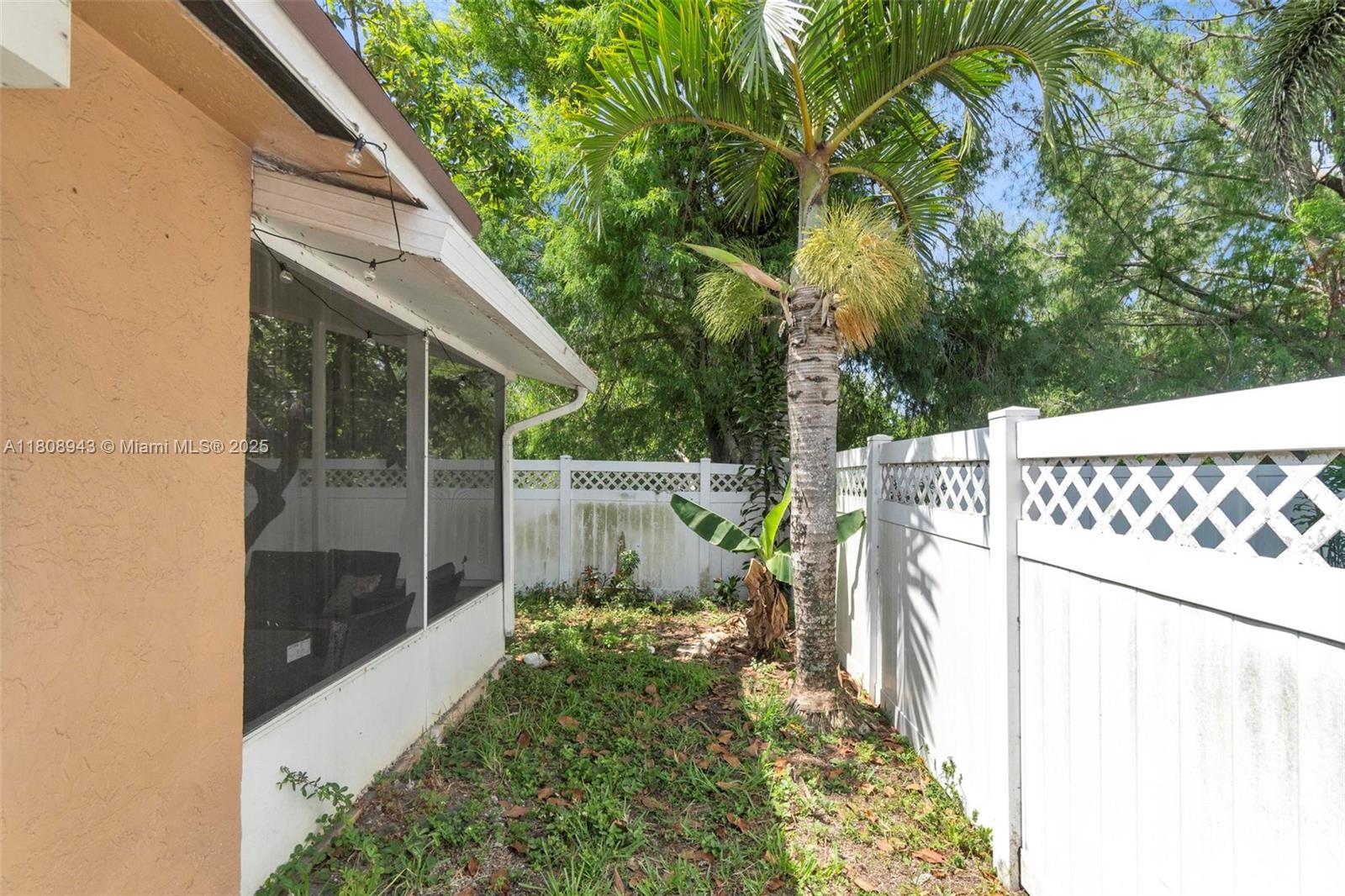 2412 Raleigh Street Hollywood, FL 33020 - Photo 34 of 38 Gallery Image 34