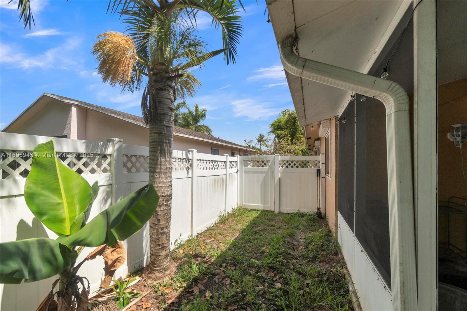 2412 Raleigh Street Hollywood, FL 33020 - Photo 35 of 38 Gallery Image 35