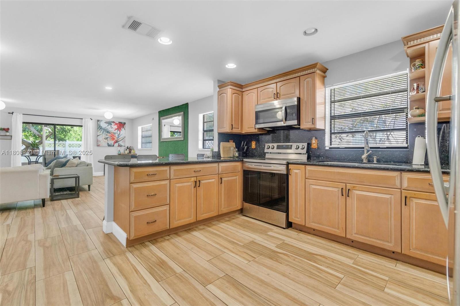 2412 Raleigh Street Hollywood, FL 33020 - Photo 10 of 38 Gallery Image 10