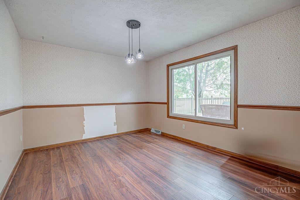 3689 Jacksonburg Road Hamilton, OH 45011 - Photo 12 of 51 Gallery Image 12