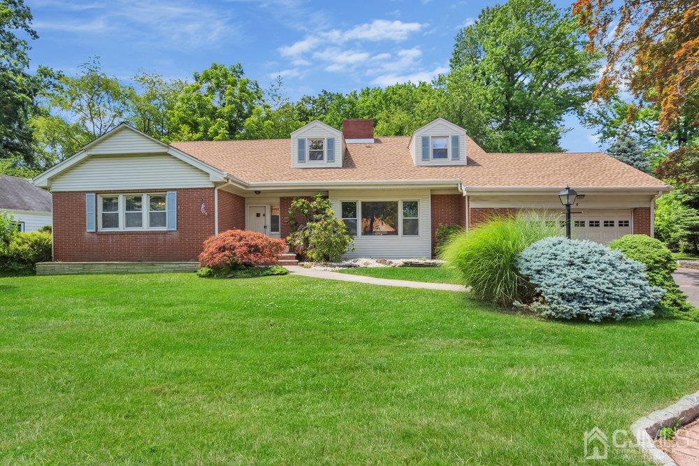 5 Crest Road New Brunswick, NJ 08901 - Photo 2 of 36 Gallery Image 2