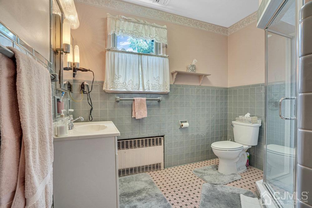 5 Crest Road New Brunswick, NJ 08901 - Photo 14 of 36 Gallery Image 14