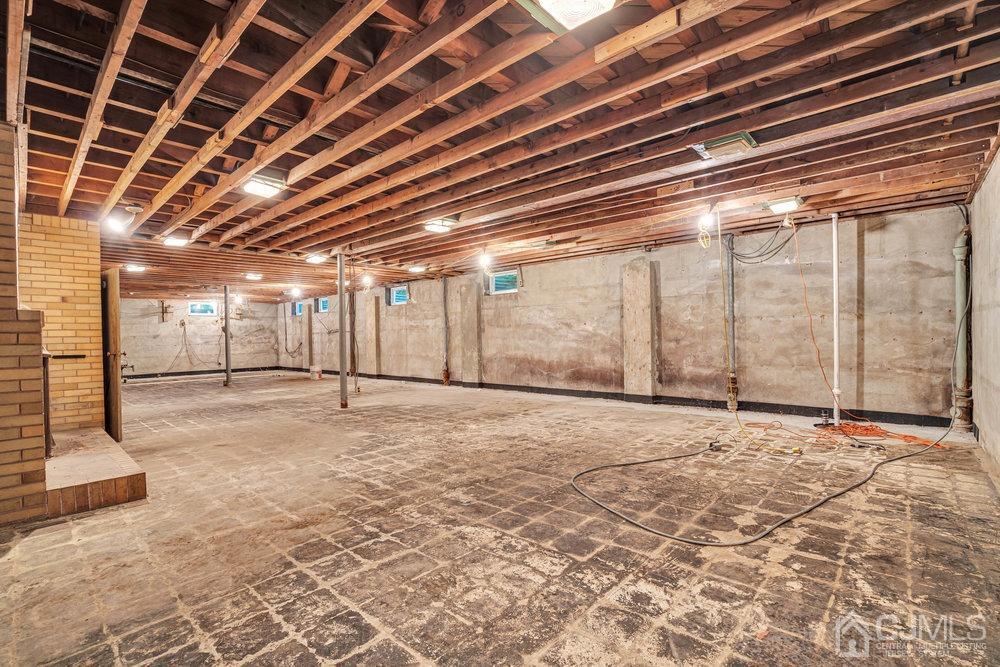 5 Crest Road New Brunswick, NJ 08901 - Photo 29 of 36 Gallery Image 29