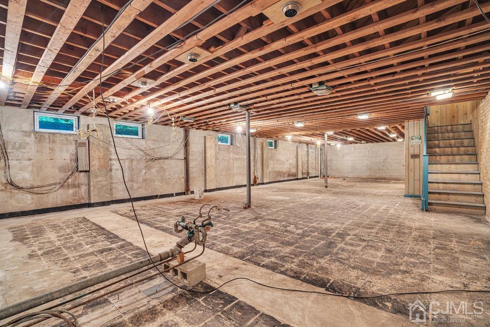 5 Crest Road New Brunswick, NJ 08901 - Photo 31 of 36 Gallery Image 31