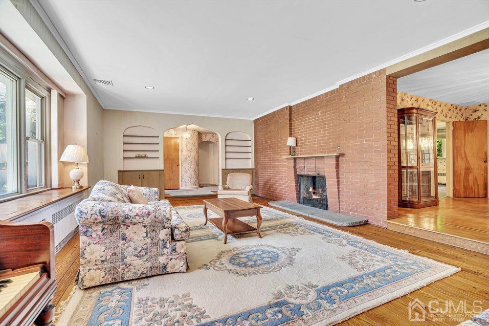 5 Crest Road New Brunswick, NJ 08901 - Photo 7 of 36 Gallery Image 7