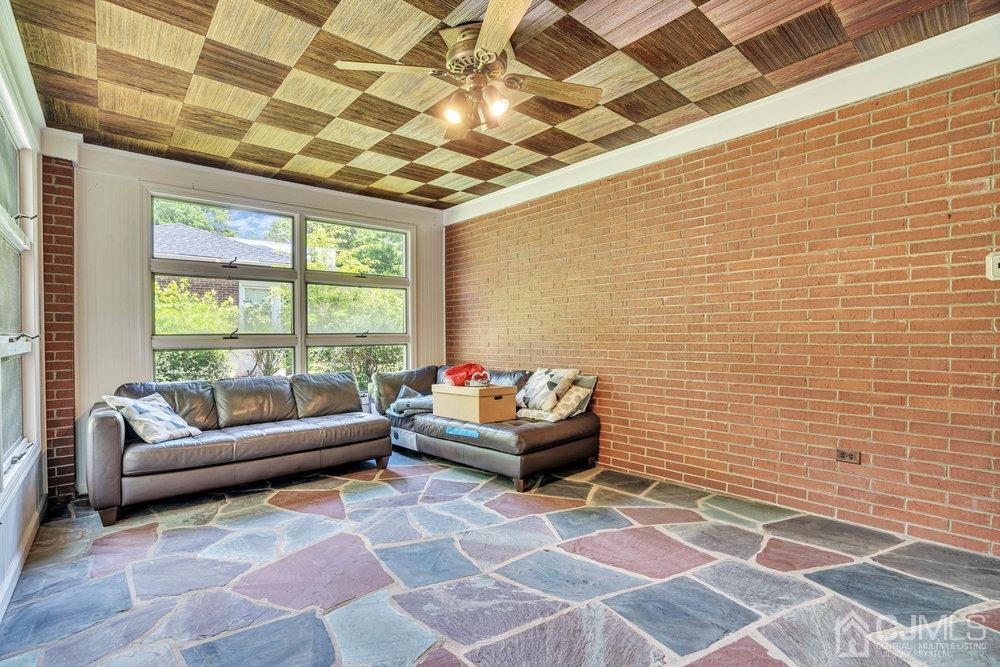 5 Crest Road New Brunswick, NJ 08901 - Photo 10 of 36 Gallery Image 10
