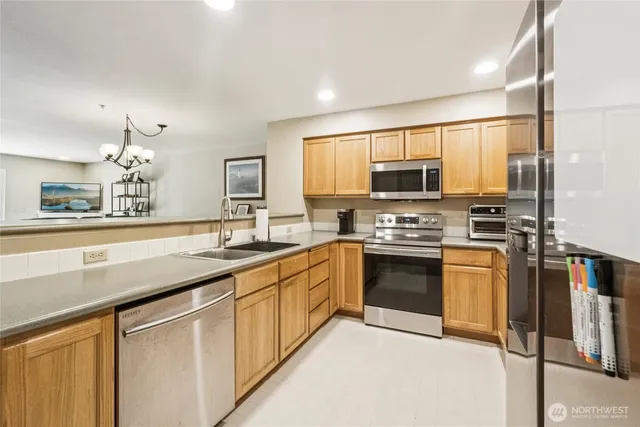 $399,950 | 2001 120th Place Southeast, Unit 2204, Everett, WA 98208