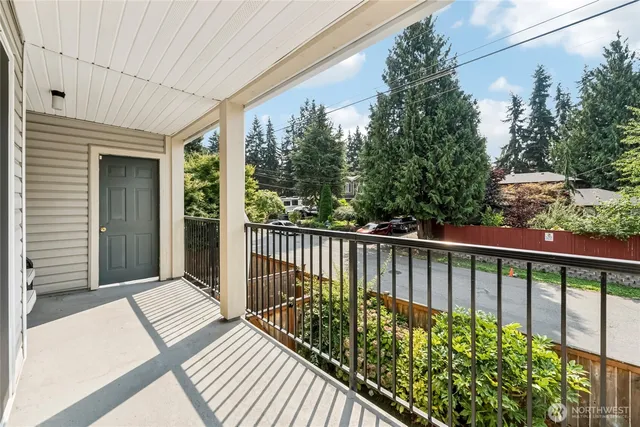 $399,950 | 2001 120th Place Southeast, Unit 2204, Everett, WA 98208