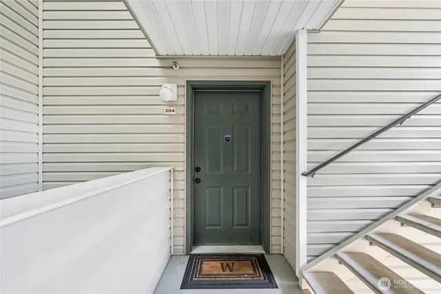 $399,950 | 2001 120th Place Southeast, Unit 2204, Everett, WA 98208