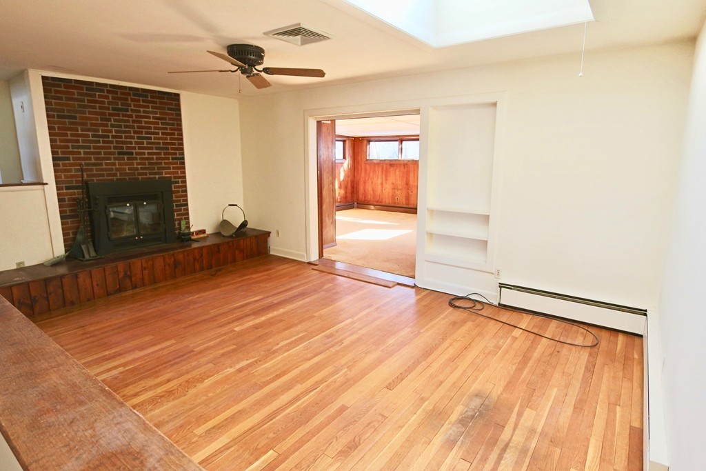 34 Old Salem Road Marblehead, MA 01945 - Photo 3 of 11 Gallery Image 3