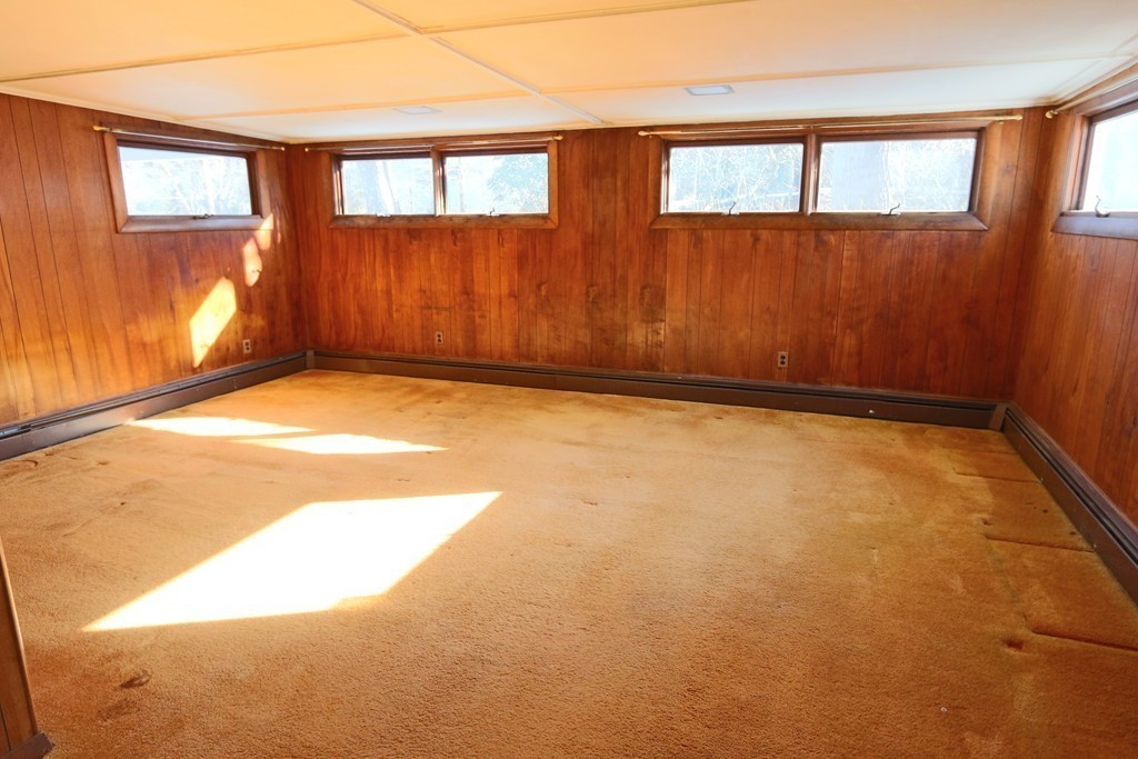 34 Old Salem Road Marblehead, MA 01945 - Photo 4 of 11 Gallery Image 4