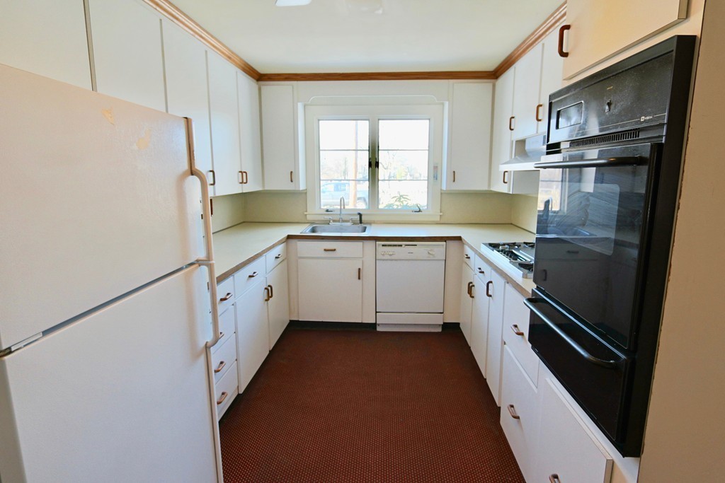 34 Old Salem Road Marblehead, MA 01945 - Photo 6 of 11 Gallery Image 6