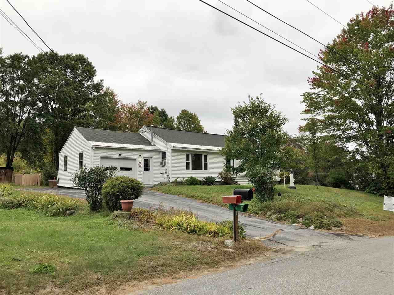10 Riverside Drive Sunapee, NH 03782 - Photo 2 of 30