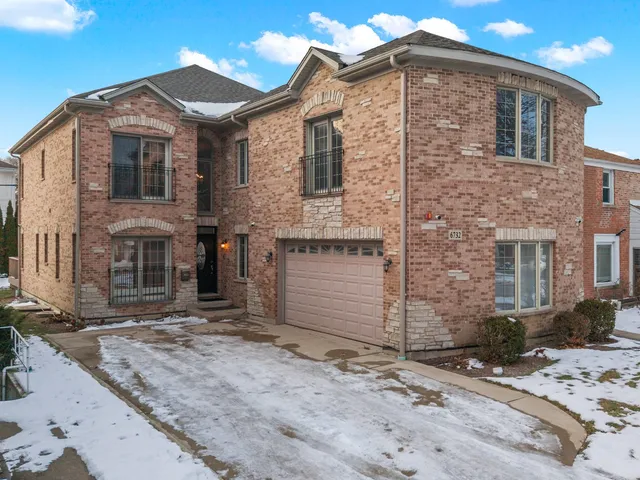 $1,349,000 | 6732 East Prairie Road, Lincolnwood, IL 60712