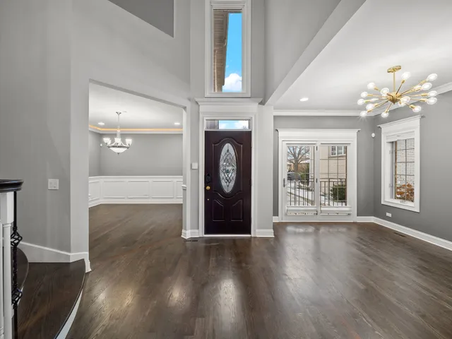 $1,349,000 | 6732 East Prairie Road, Lincolnwood, IL 60712