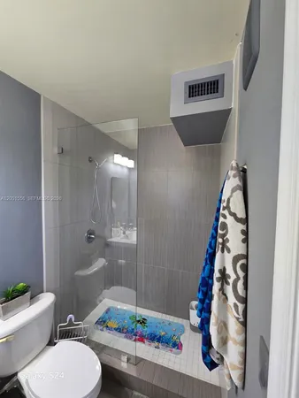 $2,900 | 2190 Hacienda Terrace, Unit 2190, Weston, FL 33327