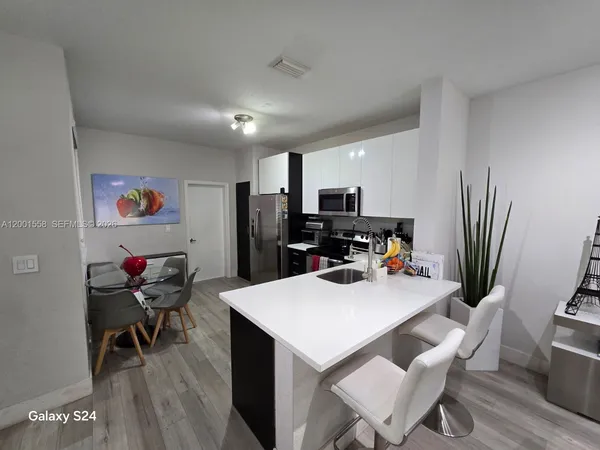 $2,900 | 2190 Hacienda Terrace, Unit 2190, Weston, FL 33327