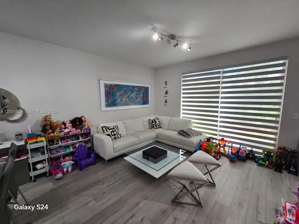$2,900 | 2190 Hacienda Terrace, Unit 2190, Weston, FL 33327