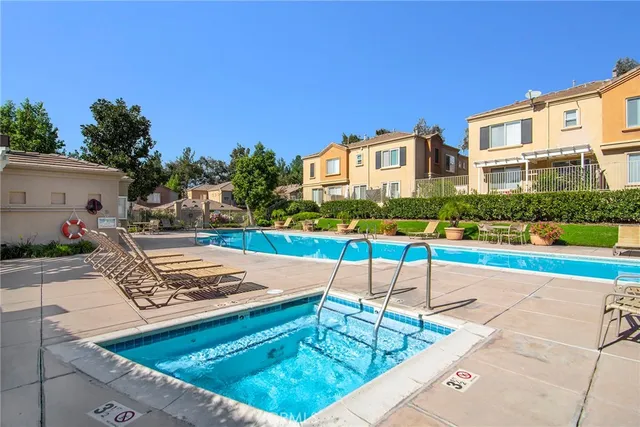 $429,000 | 26925 Hillsborough Parkway, Unit 96, Valencia, CA 91354