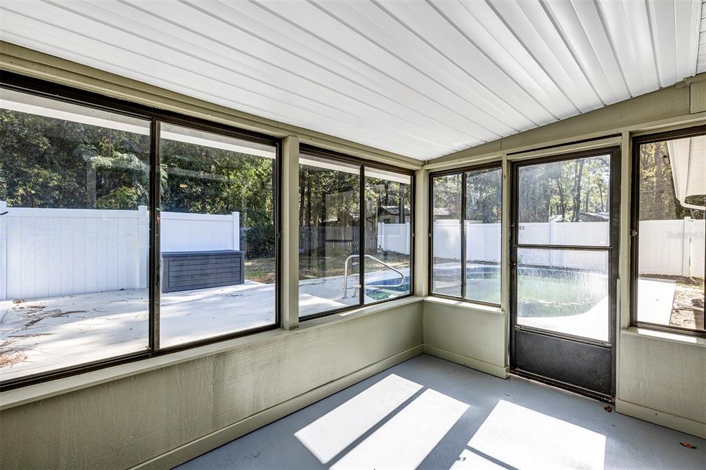 309 Southwest 77th Terrace Gainesville, FL 32607 - Photo 49 of 59 a room with window