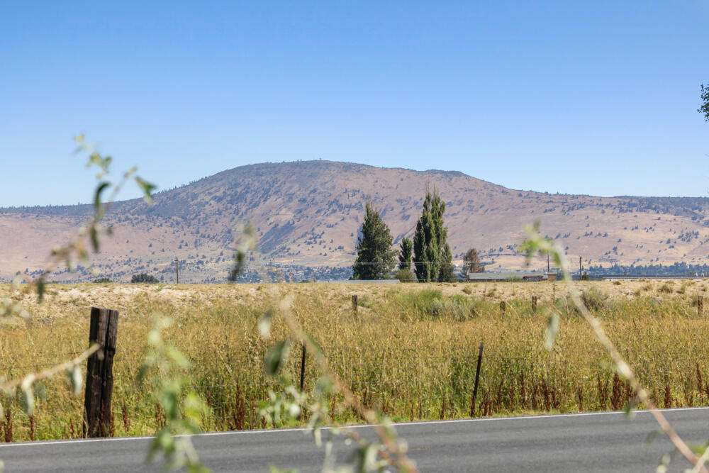 1460 Joe Wright Road Klamath Falls, OR 97603 - Photo 46 of 78 1460JoeWrightRd-20