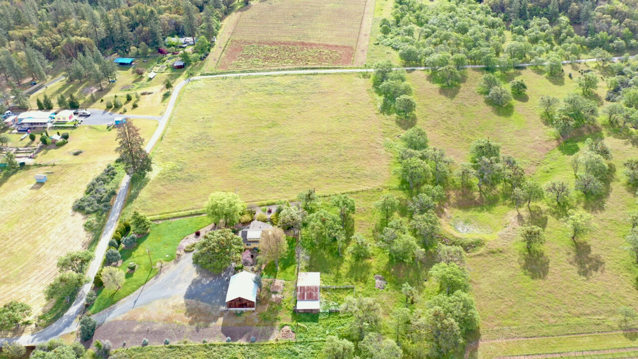 240 Haven Road Jacksonville, OR 97530 - Photo 50 of 54 Up and away shot