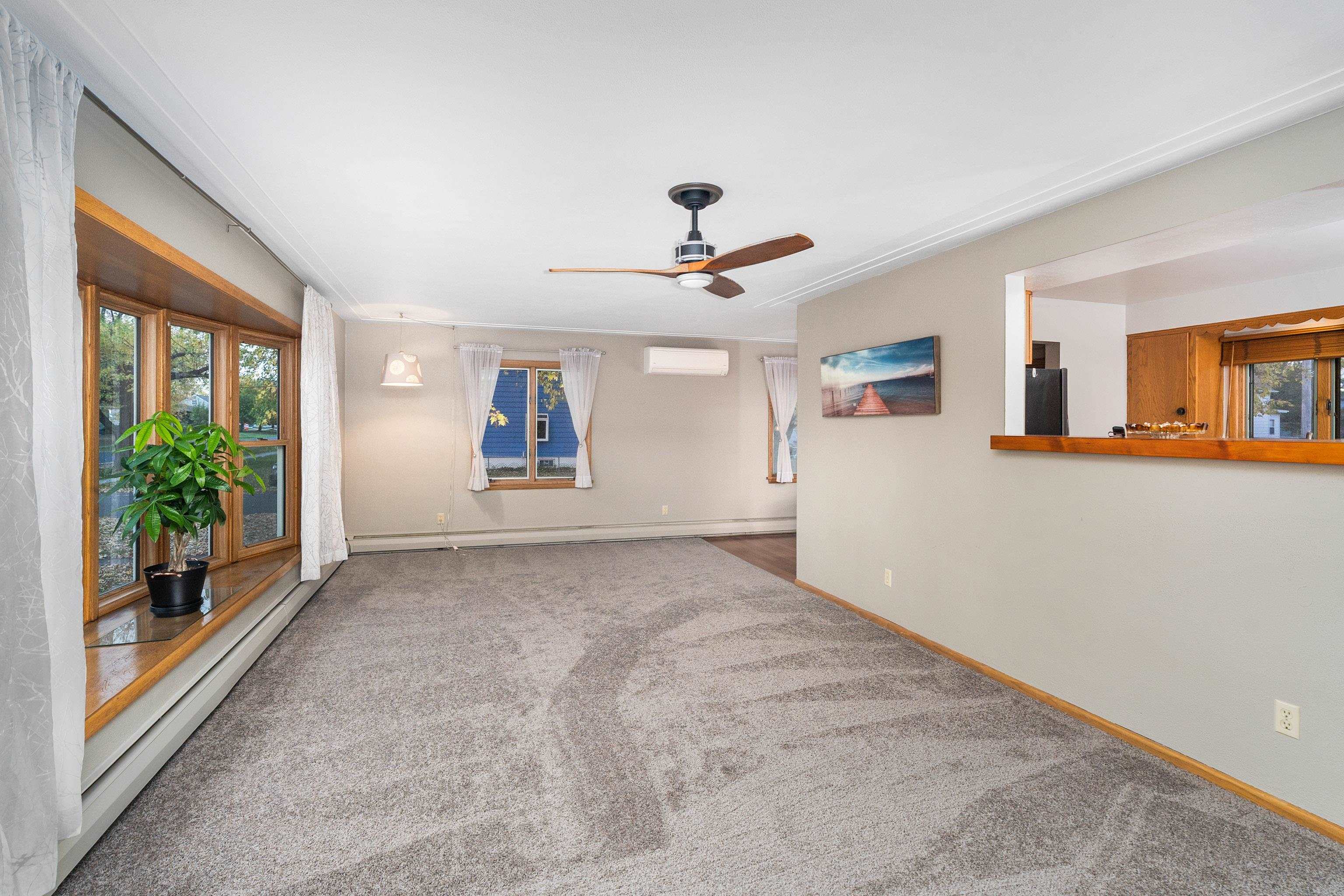 1727 Logan Avenue Superior, WI 54880 - Photo 5 of 31