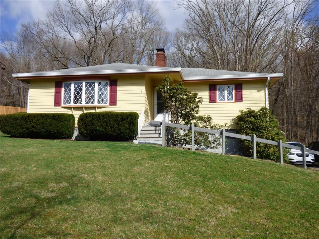 9 Highlandview Road Carnegie, PA 15106 - Photo 1 of 25 Gallery Image 1