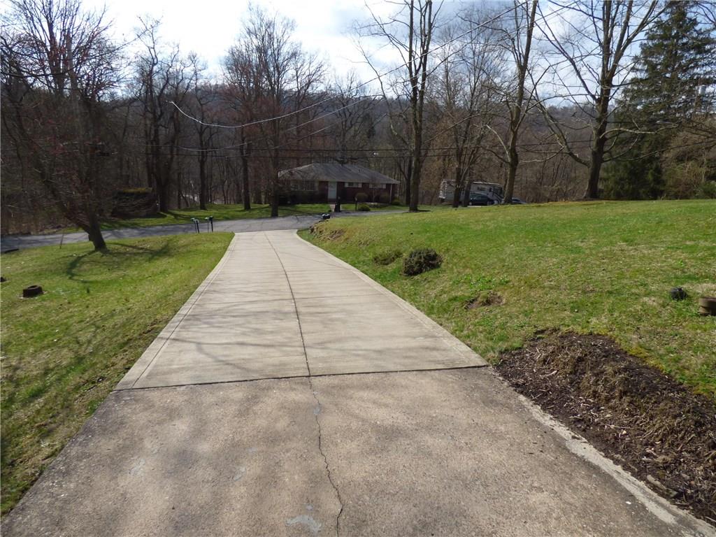9 Highlandview Road Carnegie, PA 15106 - Photo 23 of 25 Gallery Image 23