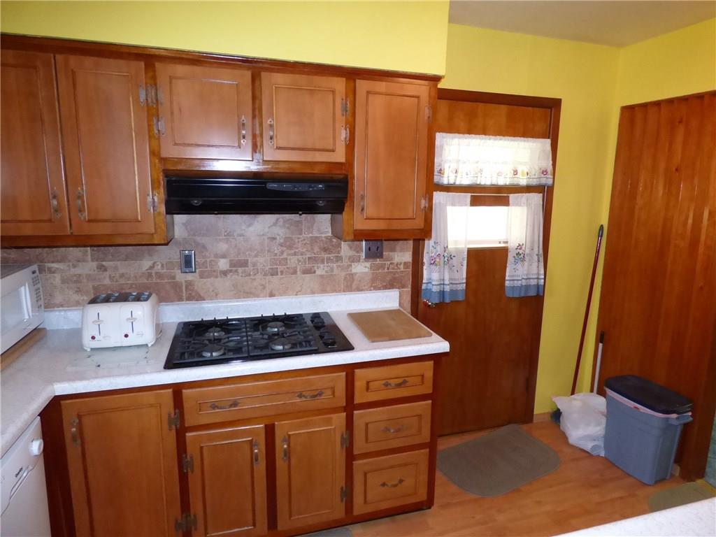 9 Highlandview Road Carnegie, PA 15106 - Photo 7 of 25 Gallery Image 7