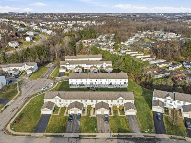 $1,900 | 3304 Timberglen Drive, Imperial, PA 15126