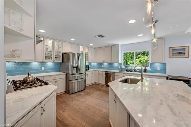 $3,389,000 | 1155 12th Street North, Naples, FL 34102
