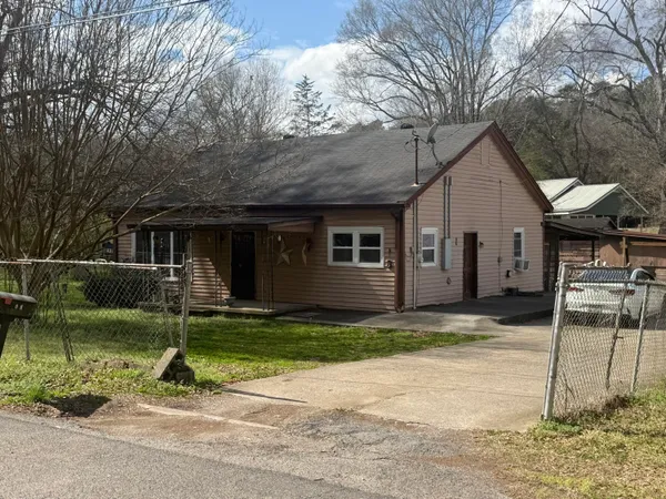 $79,900 | 130 North Curran Street, Summerville, GA 30747