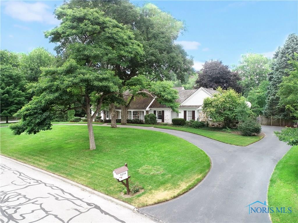 5274 Cambrian Road Toledo, OH 43623 - Photo 6 of 26 Gallery Image 6
