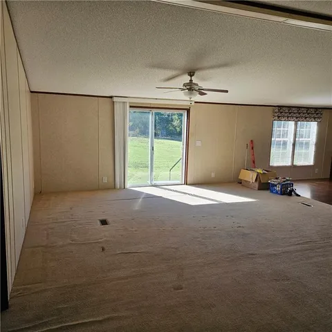 $175,000 | 915 East 9th Street, Cherryvale, KS 67335